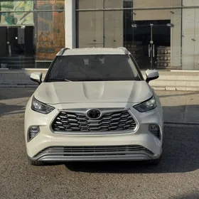 Toyota Highlander 2020