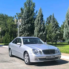 Mercedes-Benz E320 2002