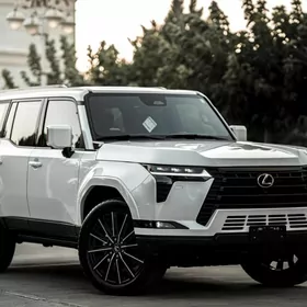 Lexus GX 2025