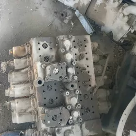 raspred Komatsu 400lik
