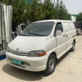Toyota Hiace 2000