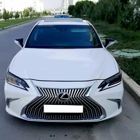 Lexus ES 350 2019