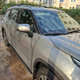 Toyota Highlander 2020