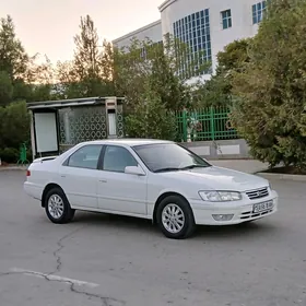 Toyota Camry 2001