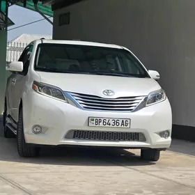 Toyota Sienna 2015
