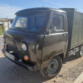 UAZ 2206 1980