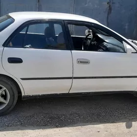 Toyota Carina 1992