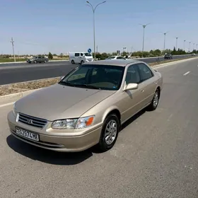 Toyota Camry 2001
