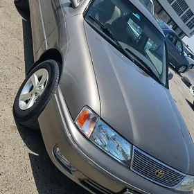 Toyota Avalon 1999