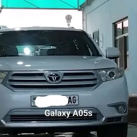 Toyota Highlander 2011