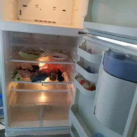 vestel haladilnik