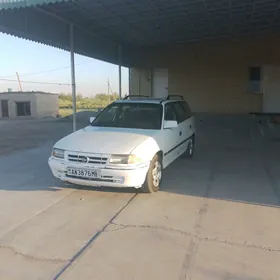 Opel Astra 1992
