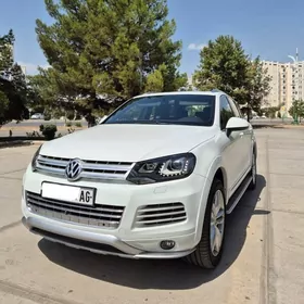 Volkswagen Touareg 2014
