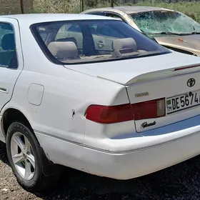 Toyota Camry 1998