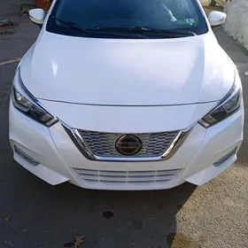 Nissan Versa 2021