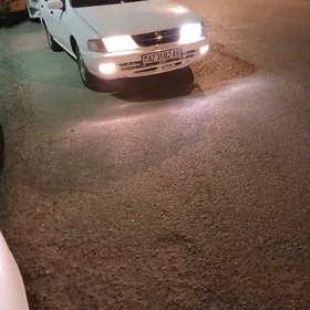 Nissan Sunny 1996