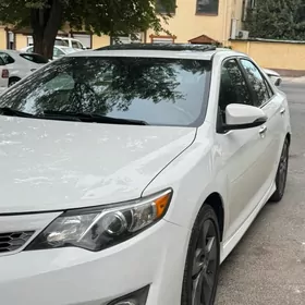 Toyota Camry 2013