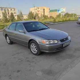 Toyota Camry 2000