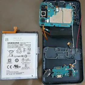 Samsung M13