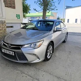 Toyota Camry 2016