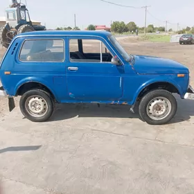 Lada Niva 1982