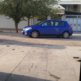 Nissan Versa 2009