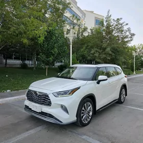 Toyota Highlander 2020