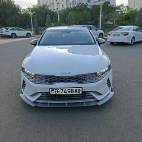 Kia K5 2021