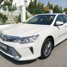 Toyota Camry 2016