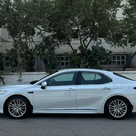 Toyota Camry 2022