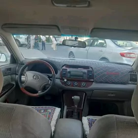 Toyota Camry 2004
