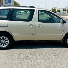 Toyota Sienna 2001