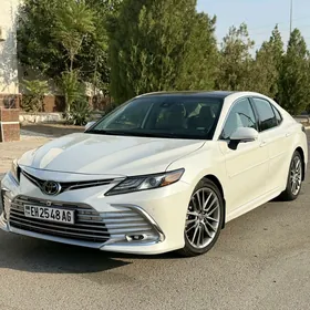 Toyota Camry 2022