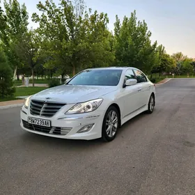 Hyundai Genesis 2013