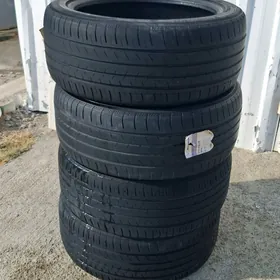 Teker 235 45 18