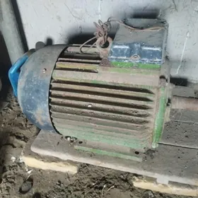 электродвигатель