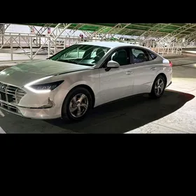 Hyundai Sonata 2021
