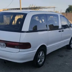 Toyota Previa 1993
