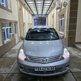 Nissan Versa 2010