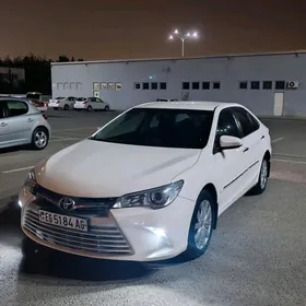 Toyota Camry 2017