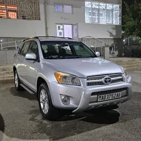 Toyota RAV4 2011