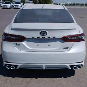Toyota Camry 2022
