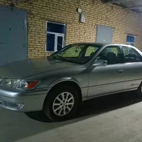Toyota Camry 2000