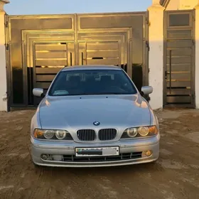 BMW E39 2001