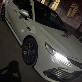 Toyota Camry 2022