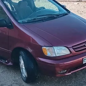 Toyota Sienna 2001