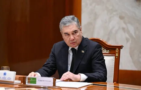 Gurbanguly Berdimuhamedow türkmen elektrik energiýasyny Azerbaýjana we Ýewropa ibermek mümkinçilikleri barada aýtdy