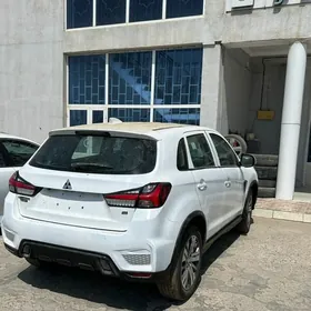 Mitsubishi Outlander Sport 2024