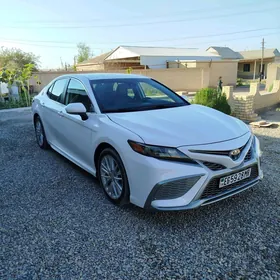 Toyota Camry 2022