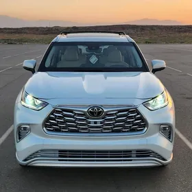 Toyota Highlander 2022